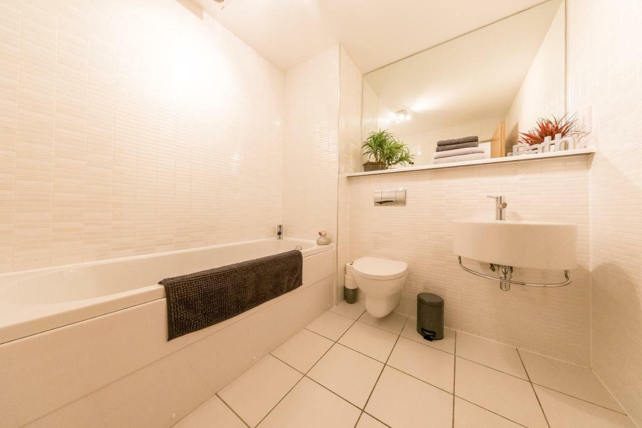 The Broch, Ground Floor City Centre Apartment, Sleeps 6 Perth Kültér fotó